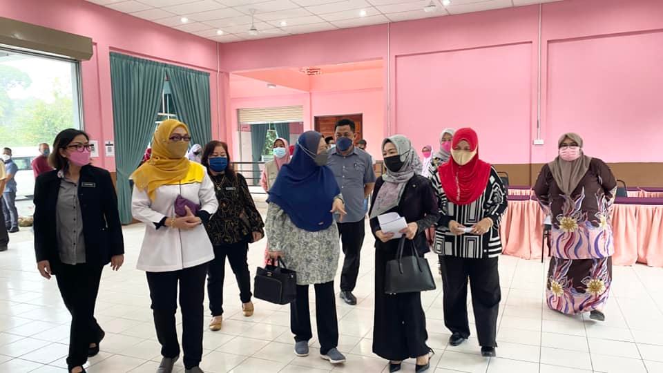 Taklimat dan tinjauan ke kawasan bangunan dan tapak perasmian bangunan.